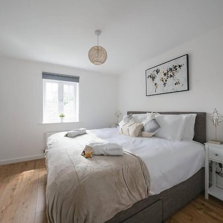 Stylish 2-Bed Home - For Company Contractor And Leisure Stays - Nec, Airport, Hs2, Contractors, Resort World Birmingham Exterior foto